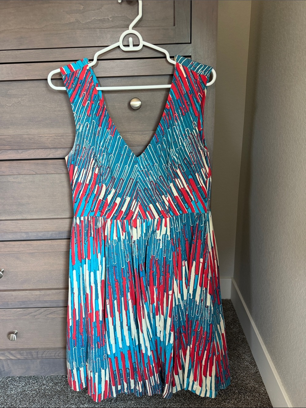 Plenty by Tracy Reese Sleeveless V-Neck Printed Sundress in Teal, Red & White